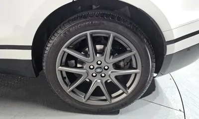 Land Rover Range Rover Velar 2021, 75694 км, за 35011.56 USD