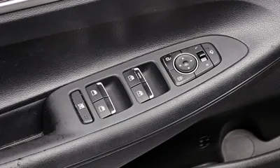 Hyundai Grandeur 2017, 155720 км, за 6840.39 USD - фото 18