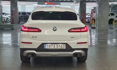 BMW X4 2023, 44902 км, за 28080.6 USD