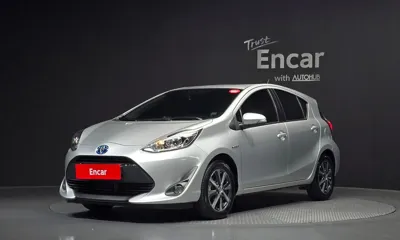 Toyota Prius · 2019 год