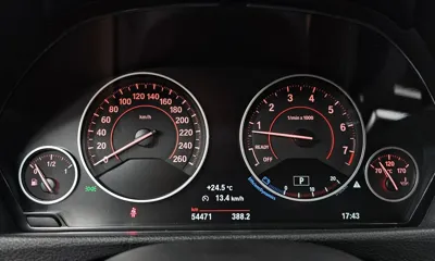 BMW 3-Series 2017, 54471 км, за 12275.17 USD - фото 8