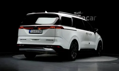Kia Canival 2021, 55968 км, за 17549.65 USD