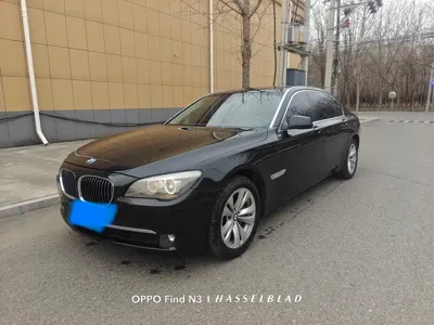 BMW 7 Series · 2012 год