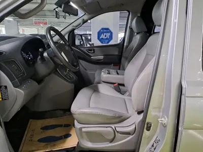 Hyundai Starex 2019, 66619 км, за 9888.12 USD - фото 10