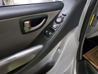 Hyundai Starex 2019, 66619 км, за 9888.12 USD - фото 11