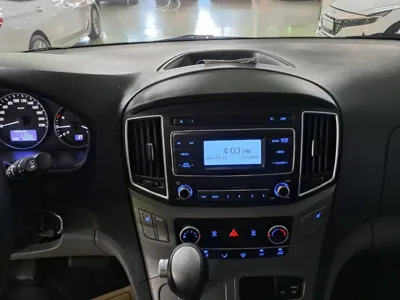 Hyundai Starex 2019, 66619 км, за 9888.12 USD - фото 14