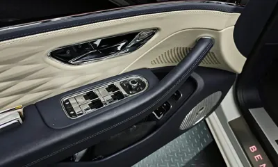 Bentley Flying Spur 2021, 80312 км, за 117608.18 USD - фото 16