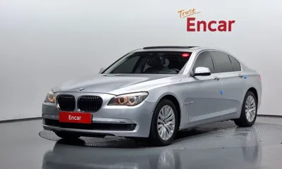 BMW 7-Series · 2011 год
