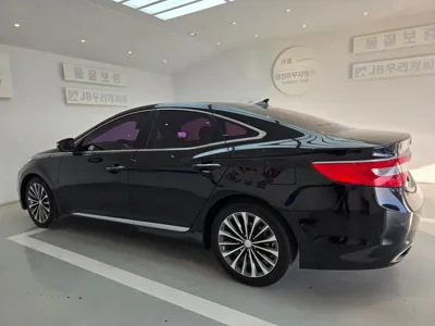 Hyundai Grandeur 2014, 166763 км, за 3832.18 USD