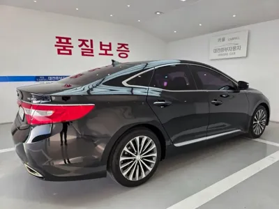 Hyundai Grandeur 2014, 166763 км, за 3832.18 USD - фото 12