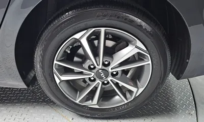 Kia K3 2024, 26778 км, за 11684.39 USD - фото 21