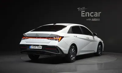 Hyundai Avante 2025, 21993 км, за 15731.65 USD