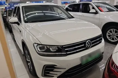 Volkswagen Tiguan L New Energy 2020, 86199 км, за 15722 USD