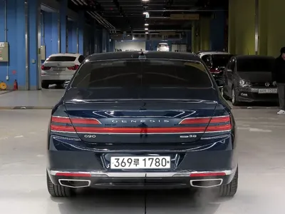 Genesis G90 2019, 92000 км, за 21019.43 USD