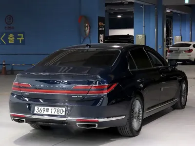 Genesis G90 2019, 92000 км, за 21019.43 USD