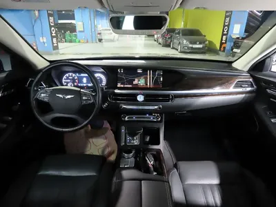 Genesis G90 2019, 92000 км, за 21019.43 USD