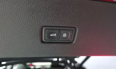 Audi Q8 2022, 115696 км, за 36431.67 USD - фото 20