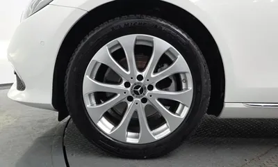 Mercedes-Benz E-Class 2019, 87079 км, за 16849.56 USD