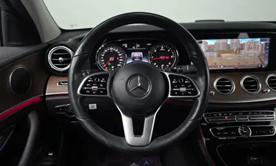 Mercedes-Benz E-Class 2019, 87079 км, за 16849.56 USD - фото 13