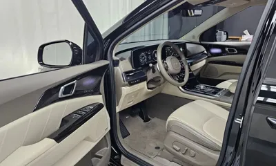 Kia Canival 2023, 21646 км, за 26388.34 USD - фото 10