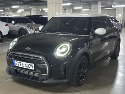 MINI Cooper · 2024 год