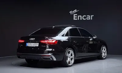 Audi A4 2022, 25583 км, за 25702.01 USD