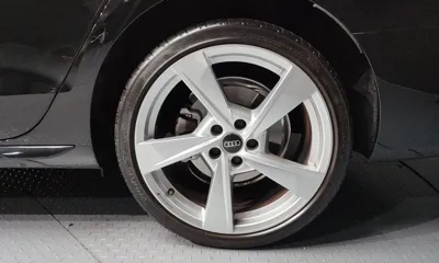 Audi A4 2022, 25583 км, за 25702.01 USD
