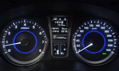 Hyundai Grandeur 2017, 143924 км, за 5448.34 USD - фото 8