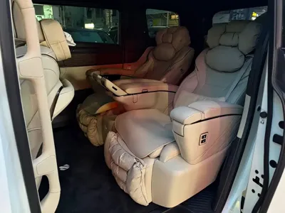 Toyota Alphard 2023, 54000 км, за 117388 USD