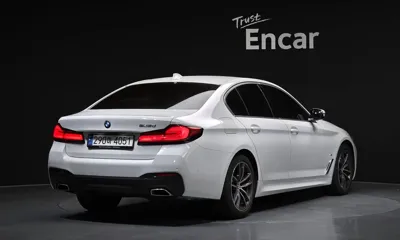 BMW 5-Series 2023, 87649 км, за 25647.82 USD