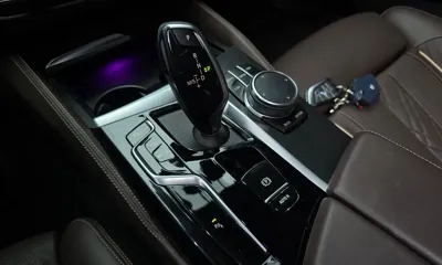 BMW 5-Series 2023, 87649 км, за 25647.82 USD - фото 9