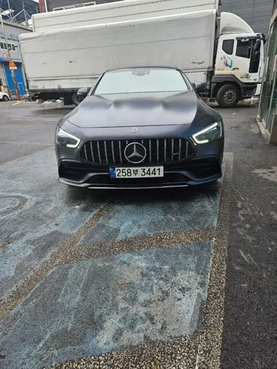 Mercedes-Benz AMG GT 2021, 22000 км, за 51940.44 USD