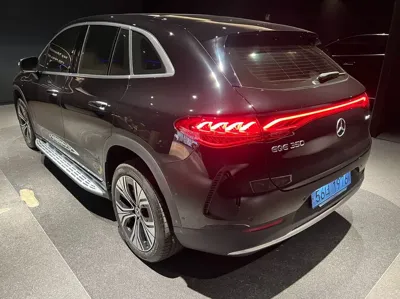Mercedes-Benz EQE 2024, 9000 км, за 42182.7 USD