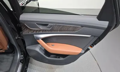 Audi A6 2023, 24048 км, за 31723.32 USD - фото 25