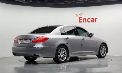 Hyundai Genesis 2012, 172204 км, за 2955.86 USD