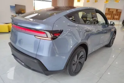 Tesla Model Y 2026, 100 км, за 39167 USD - фото 8