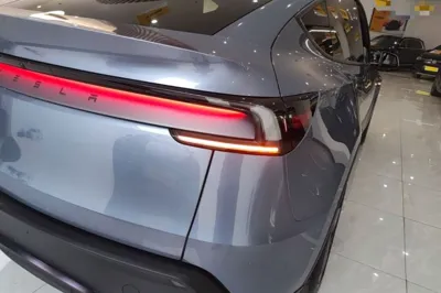 Tesla Model Y 2026, 100 км, за 39167 USD - фото 11