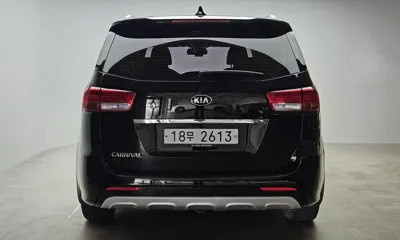 Kia Canival 2016, 78137 км, за 6825.71 USD