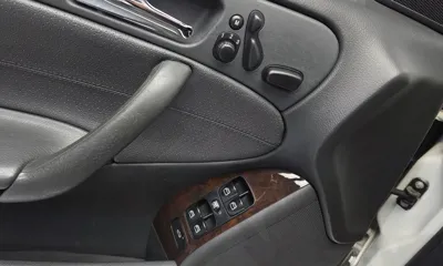 Mercedes-Benz C-Class 2004, 117037 км, за 2955.86 USD - фото 17