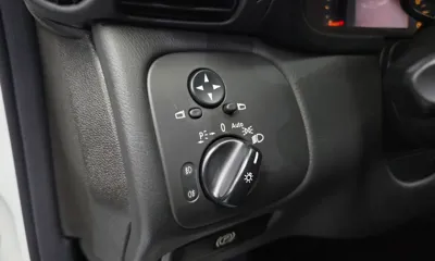 Mercedes-Benz C-Class 2004, 117037 км, за 2955.86 USD - фото 18