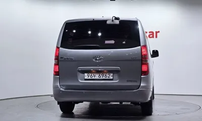 Hyundai Starex 2016, 160956 км, за 4823.26 USD