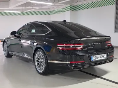 Genesis G80 2021, 70528 км, за 28013.04 USD