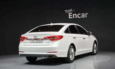 Hyundai Sonata 2017, 93754 км, за 7035.83 USD