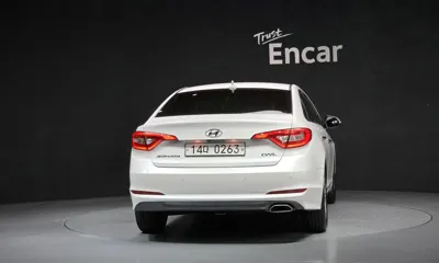 Hyundai Sonata 2017, 93754 км, за 7035.83 USD
