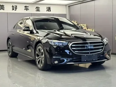 Mercedes-Benz E-Class 2025, 10000 км, за 47981.39 USD