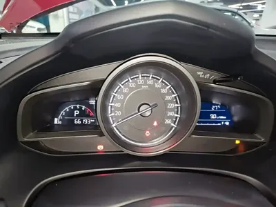 Mazda CX-4 2019, 66100 км, за 8637.27 USD - фото 12