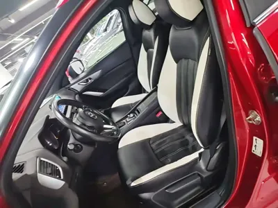 Mazda CX-4 2019, 66100 км, за 8637.27 USD - фото 15