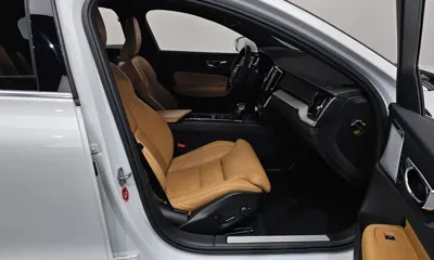 Volvo S60 2020, 39364 км, за 16219.2 USD - фото 26