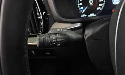 Volvo S60 2020, 39364 км, за 16219.2 USD - фото 30