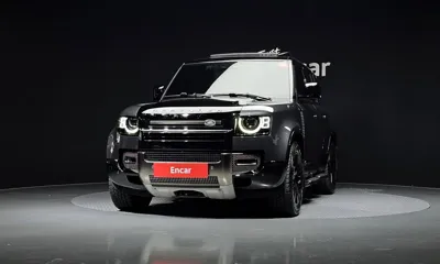 Land Rover Defender 2024, 25041 км, за 62475.6 USD